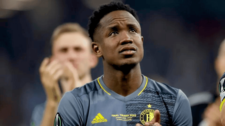 Luis Sinisterra in het shirt van Feyenoord.