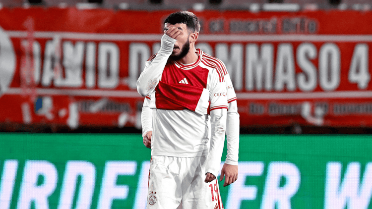Georges Mikautadze speelde negen wedstrijden voor Ajax. Tot scoren kwam de spits niet.