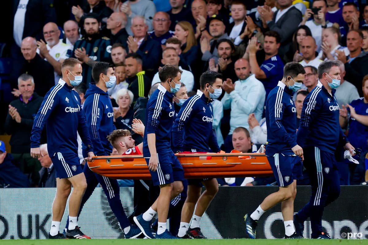 Harvey Elliott suffers serious injury, Leeds v Liverpool, 2021
