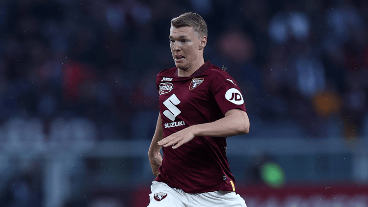 Perr Schuurs in actie namens Torino