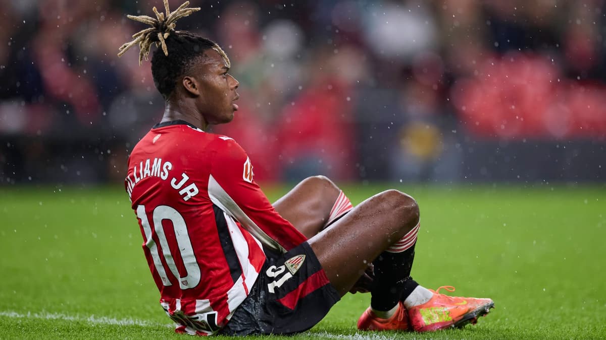 Nico Williams injury leaves Athletic 'scared': Knee ligament damage fears | FootballTransfers.com