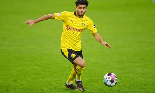 Do Chelsea and Man City need Mahmoud Dahoud?