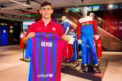 Yusuf Demir signs for Barcelona