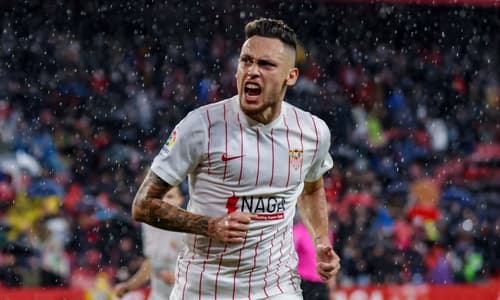 Lucas Ocampos, Sevilla, 2021/22