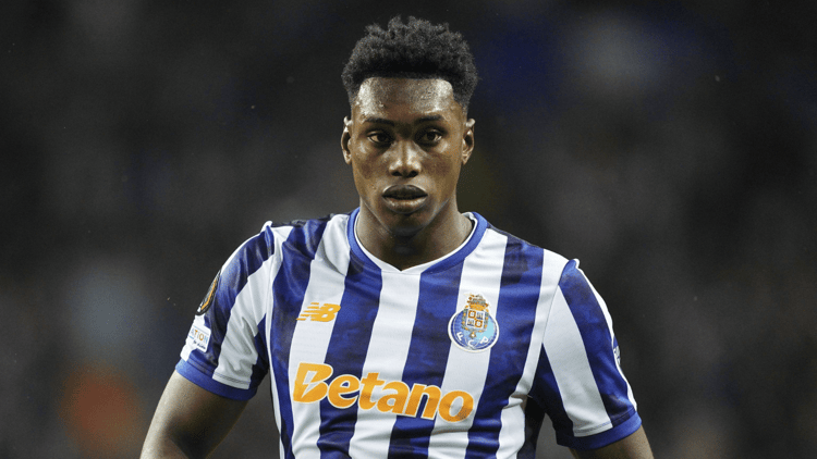 Newcastle are interested in signing Porto striker Samu Aghehowa