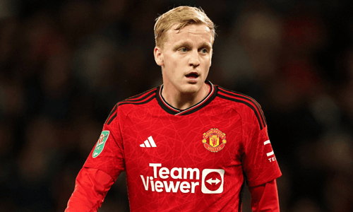 Donny van de Beek, Manchester United