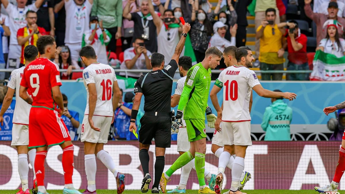 Wayne Hennessey, Wales, 2022
