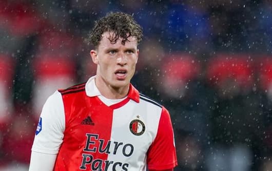 'Mats Wieffer op radar Europese topclub: Feyenoord kan in januari een bod verwachten'
