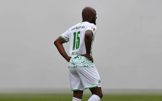 Jetro Willems, Greuther Fürth, 2021/22