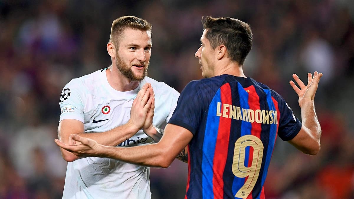 Milan Skriniar and Robert Lewandowski