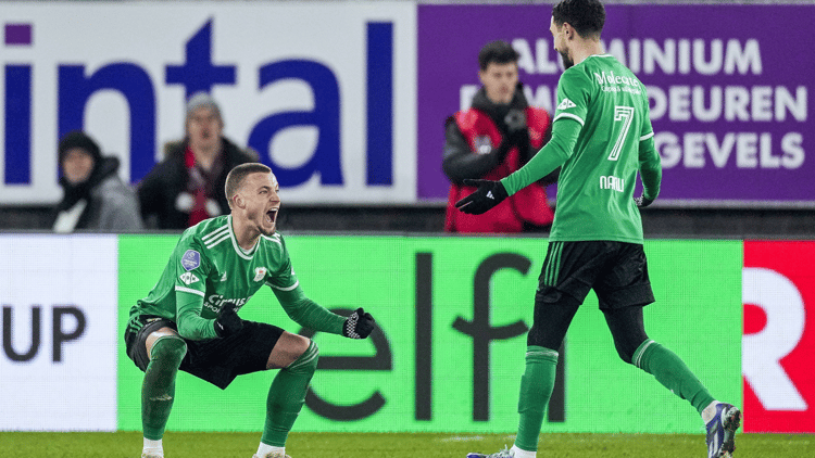 Younes Namli (rechts) samen met Davy van den Berg.