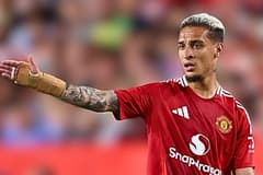 Antony, Man Utd, 2024/25, focussed