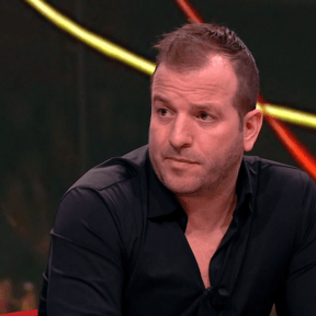 Van der Vaart: 'Iedereen die bij Ajax werkt, moet ontslag nemen'