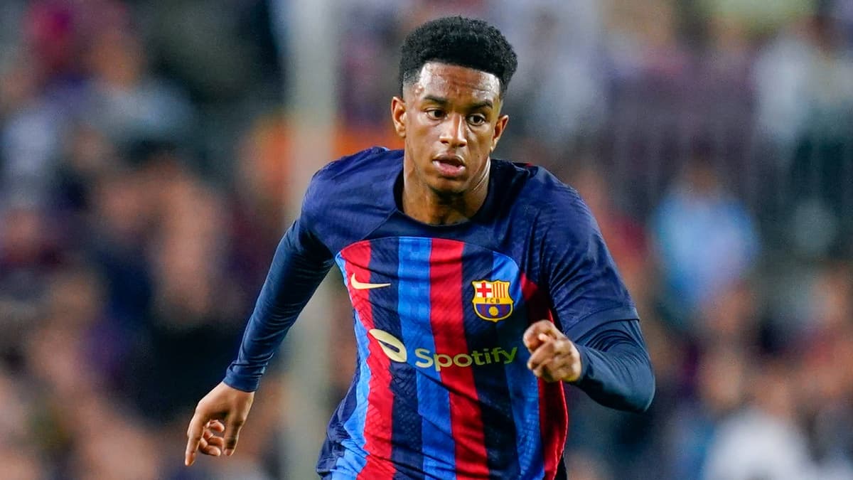 Alejandro Balde, Barcelona, 2022/23