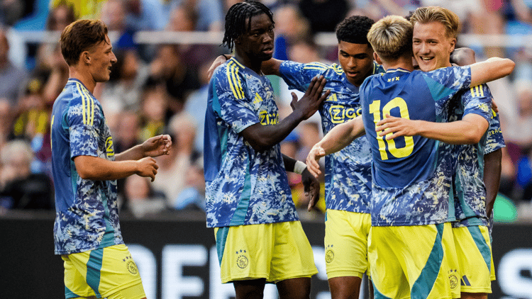 Er dreigt na dit seizoen een leegloop bij Jong Ajax, dat momenteel 17e staat in de Keuken Kampioen Divisie.