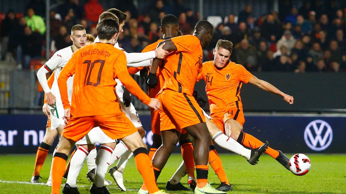 Micky van de Ven, Jong Oranje, 2022