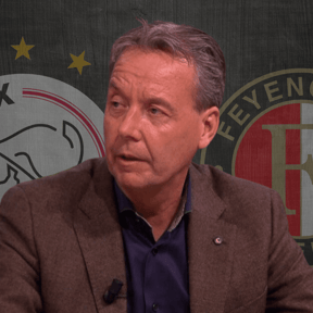 Driessen vergelijkt transfers Ajax en Feyenoord: 'Dat is wel opmerkelijk'