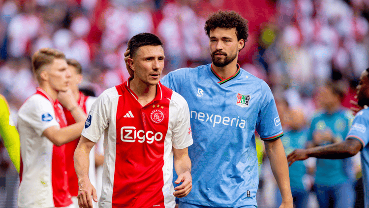 Philippe Sandler is geen onbekende bij Ajax. De verdediger speelde in de jeugdopleiding van de Amsterdammers.