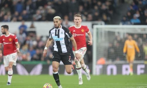 Joelinton vs Man Utd, 2021/22