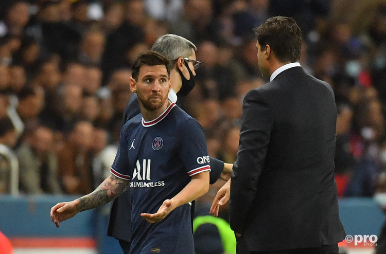 Messi wasn't happy about coming off against Lyon