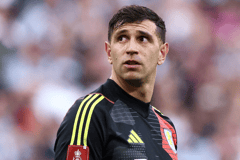 Emiliano Martinez, Aston Villa, 2024/25