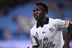 Nestory Irankunda, Adelaide United