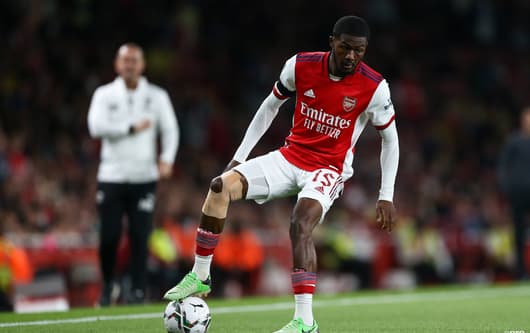 Ainsley Maitland-Niles, Arsenal, 2021-22
