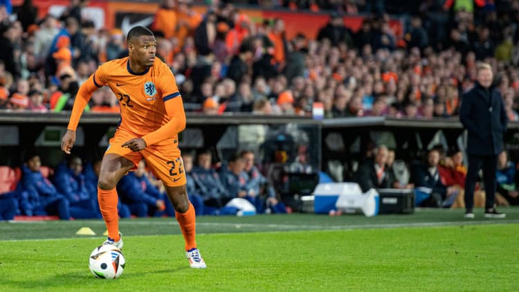 Denzel Dumfries in action for the Netherlands
