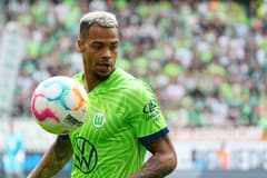 Lukas Nmecha in action for Wolfsburg.