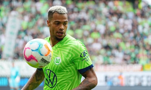 Lukas Nmecha in action for Wolfsburg.