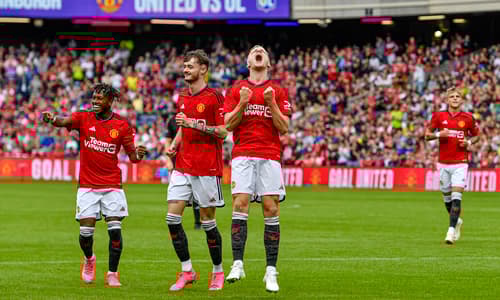 Donny van de Beek scoring for Man Utd