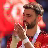 Bruno Fernandes celebrates Man Utd's 2023/24 FA Cup win