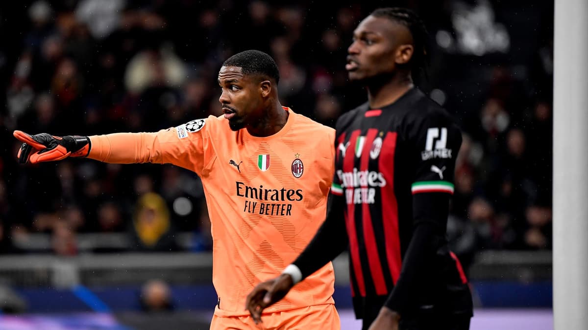 Rafa Leao, Mike Maignan, AC Milan, 2022-23