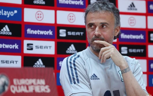 How could Spain line up without players from Super League clubs?