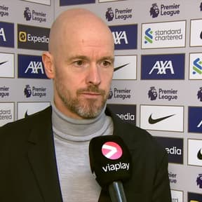 Erik ten Hag verschijnt aangeslagen voor de camera na recordnederlaag