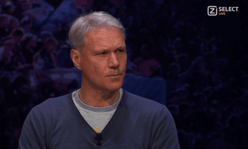 Van Basten hekelt 'vreemde gang van zaken' bij Ajax