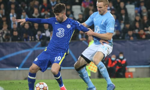 Christian Pulisic playing for Chelsea