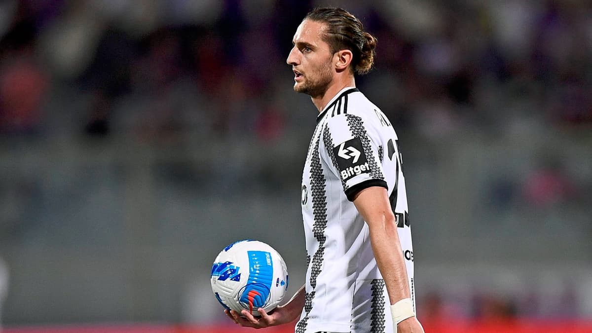 Adrien Rabiot in action for Juventus.