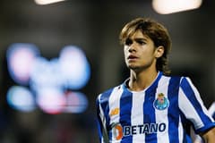 Rodrigo Mora, Porto, 2024/25