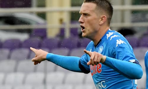 Man Utd star Fernandes talks up Napoli ace Zielinski