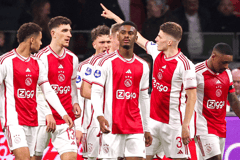 Devyne Rensch, Ahmetcan Kaplan, Jorrel Hato, Anton Gaaei, Steven Bergwijn, Ajax