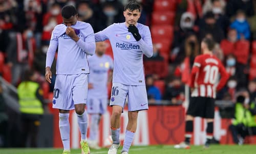 Ansu Fati walks off injured playing for Barcelona against Athletic Club