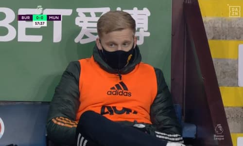 What a waste of money! Why did Man Utd sign Van de Beek if he doesn’t play?