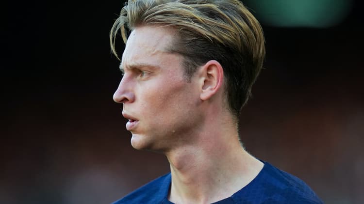 Frenkie de Jong is once again linked to Man Utd