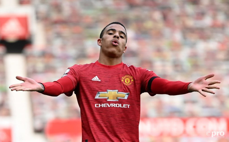 ‘Kane would block Greenwood!’ – Neville prefers Cavani stay at Man Utd