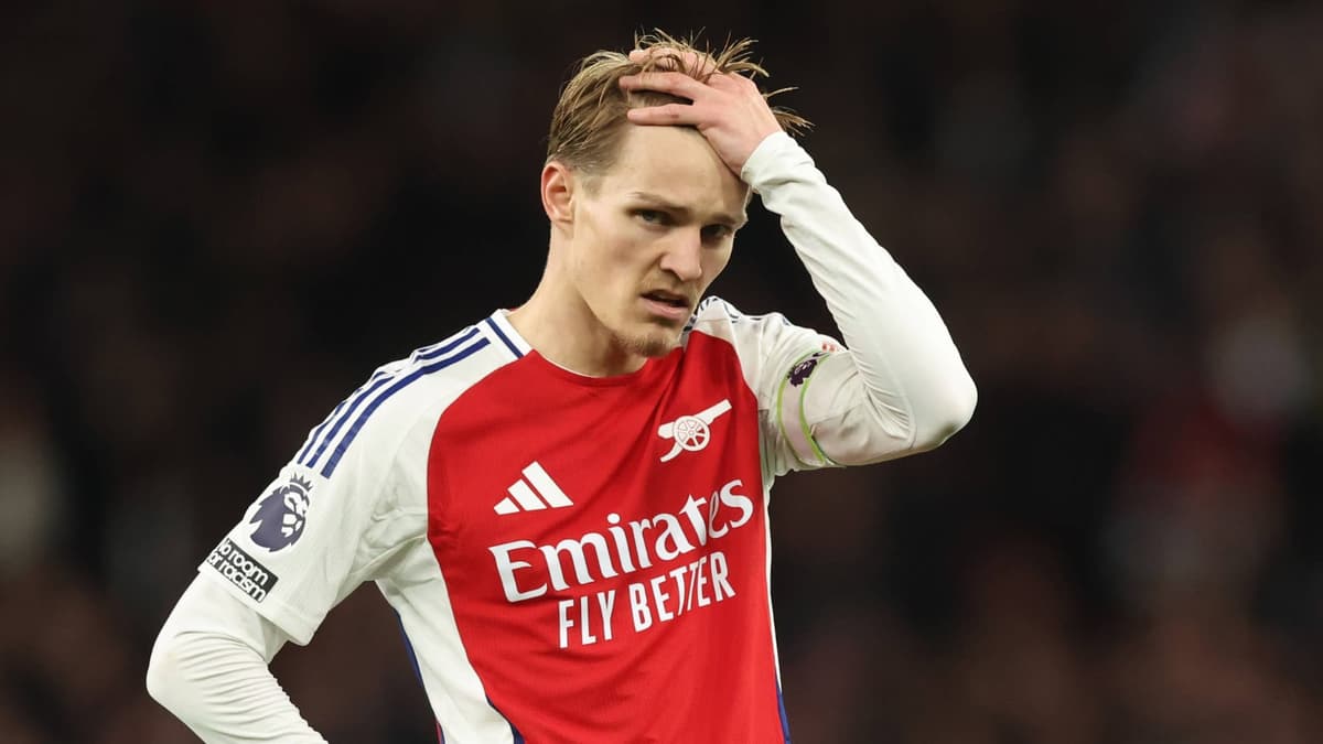 Arsenal's Martin Odegaard reacts during the Champions League semi-final against PSG