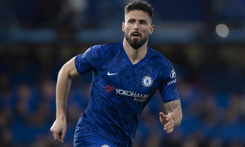 Giroud happy to stay at Chelsea and fight for game time