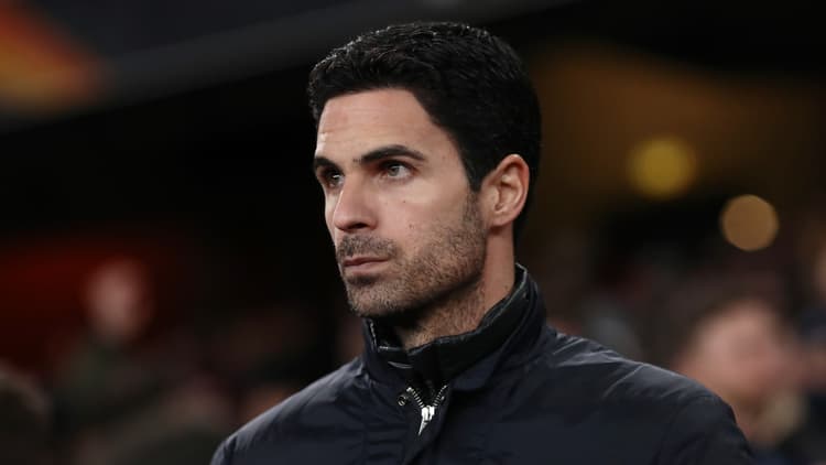 Arteta is under pressure 