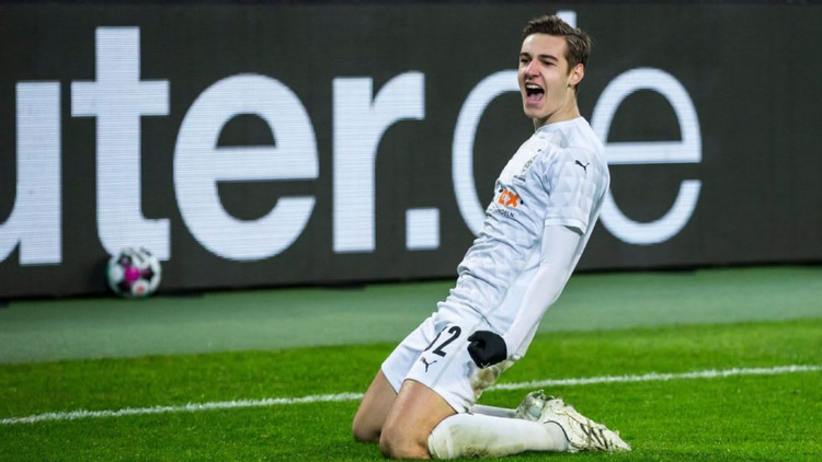 Who is Florian Neuhaus? The Gladbach star wanted by Liverpool & Bayern Munich