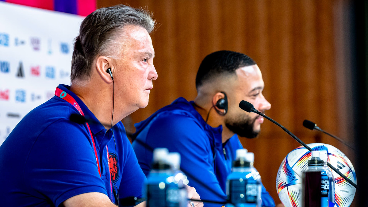 Louis van Gaal, Memphis Depay